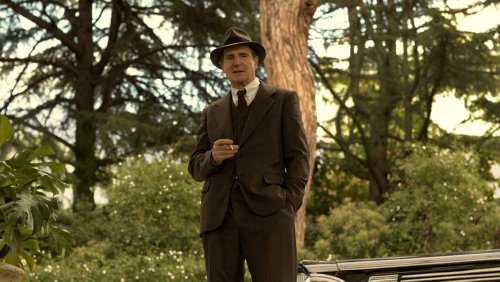 ‘Marlowe’ Review: Liam Neeson Is The Old-School Gumshoe In Neil Jordan’s Frisky Noir Pastiche
