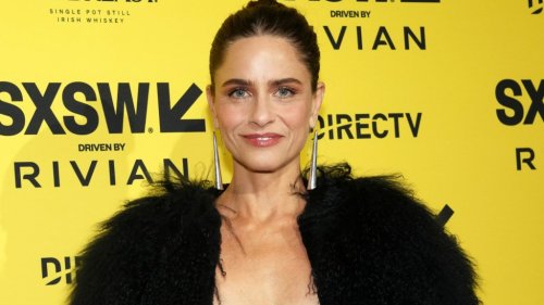 Amanda Peet Signs With UTA