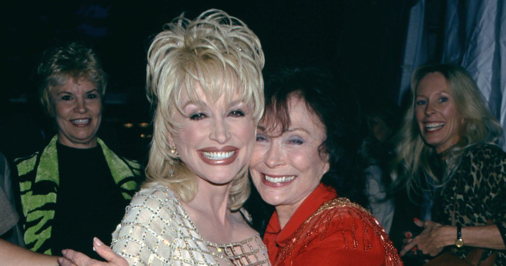 Loretta Lynn Remembered: Dolly Parton, Crystal Gayle Among Stars Paying Tribute