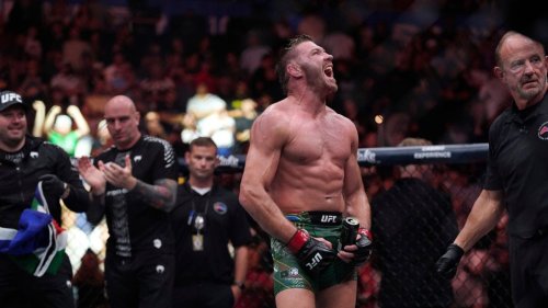 Dricus du Plessis returns with dominant decision defeat of Kamaru Usman