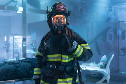 Did Bobby die on '9-1-1'? Is Peter Krause leaving the show?