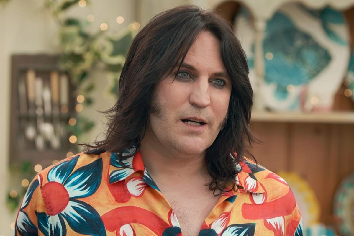 Noel Fielding Almost Chokes Up Sending Two Bakers Home on ‘The Great British Baking Show’ “Pastry Week”