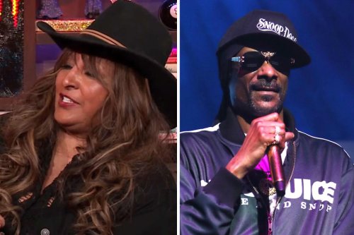 Pam Grier tells 'WWHL' Snoop Dogg "fainted" in the bathroom after meeting her: "I couldn't imagine him lying in urine"