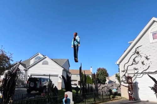 Family's 'Stranger Things' Floating Max Halloween Display Draws Large