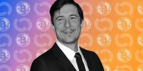 'Send Your Lawyers': Robinhood Isn't Backing Down From AMC Over Stock Tokens
