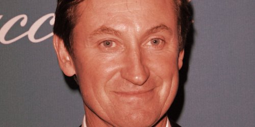 EBay Launches Wayne Gretzky NFTs on Polygon - Decrypt