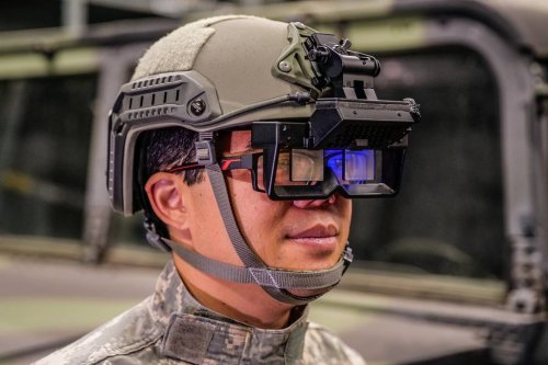 Honeywell unveils 360-degree display military drivers can wear