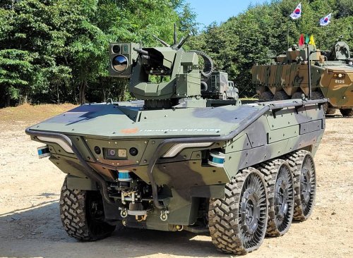 Anduril, Hanwha team up to bid for Army’s light payload robot