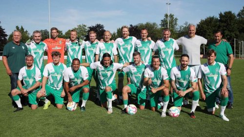 Werder-Legenden zu Gast in Diepholz: Bremer Traditionsmannschaft bestreitet nächstes Spiel