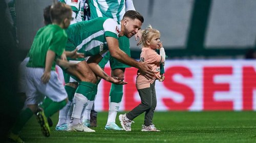 „Papa“ Niclas Füllkrug über die Kita Werder Bremen, Arbeitszeiten und schwierige Fans