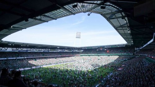 20 Verletzte bei Werder-Platzsturm im Weserstadion