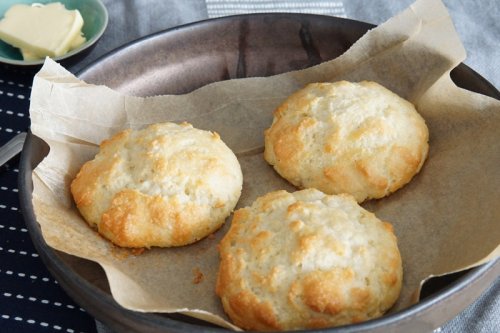 Simple Keto Almond Flour Biscuits Recipe