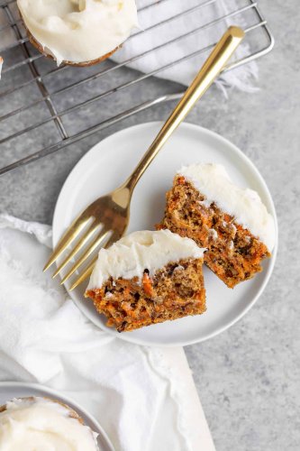 Best Carrot Cake Cupcakes - Delish Knowledge
