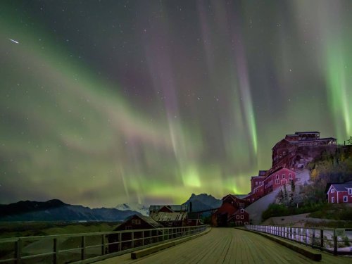 Where To See The Northern Lights in The United States: 4 Best States for Aurora Viewing - Delish Knowledge