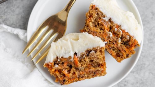 Best Carrot Cake Cupcakes - Delish Knowledge