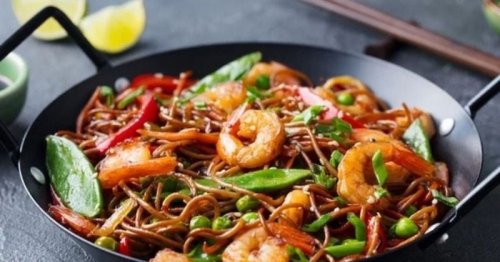 Découvrez 15 recettes au wok pour les fins gourmets