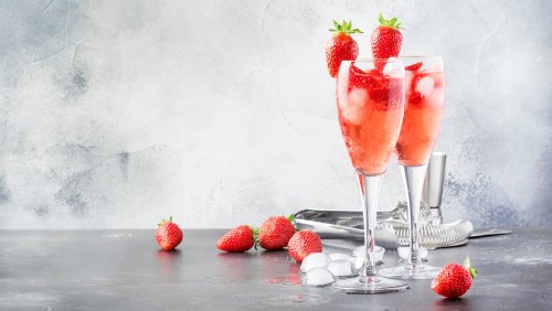À la découverte du Rossini, un cocktail gourmand aux fraises et au prosecco très facile à refaire !