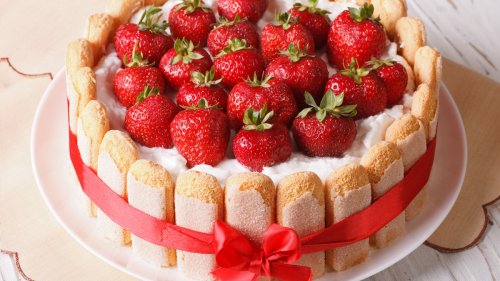 Cette charlotte aux fraises allégée est un vrai délice !