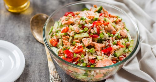 Testez rapidement cette succulente salade de riz aux petits pois et au thon