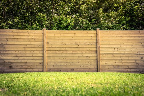 Man Shares His ‘Cheapest’ Fence You Can Build Yourself
