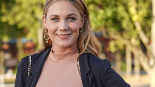 „Frühstücksfernsehen“-Star Alina Merkau: Schwanger im Bikini – „Faszinierend schön!“