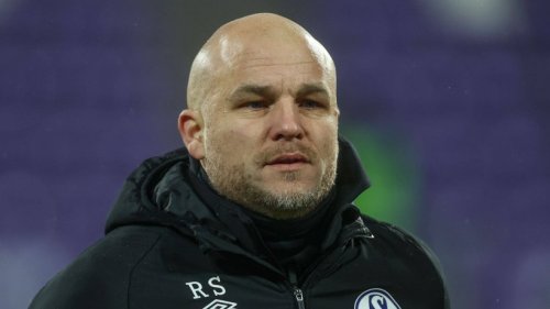 FC Schalke 04: Schröder bleibt knallhart! Sportdirektor lässt SIE eiskalt auflaufen