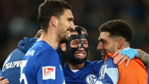 FC Schalke 04: Fans vermuten Neuzugang – ER ist nicht mehr wiederzuerkennen
