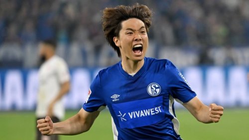 FC Schalke 04: Wende bei Ko Itakura? DAS macht dem S04 plötzlich wieder Hoffnung