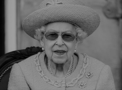 Queen Elizabeth II.: Royal-Fan gedenkt verstorbener Königin – und wird verhaftet