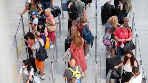 Flughafen Düsseldorf: Nächste Hiobsbotschaft – Urlauber müssen jetzt ganz stark sein