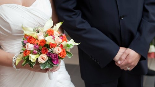Hochzeit: Bräutigam lädt eigene Mutter aus – sie forderte zu viel von ihm
