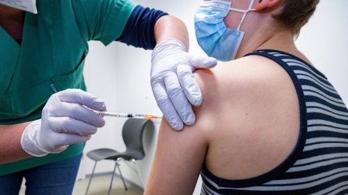 Omikron: So viele Impfschäden gibt es wirklich - erste Zahlen liegen vor