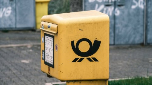 Deutsche Post in NRW: Briefkasten quillt über – Kunde macht unglaubliche Beobachtung