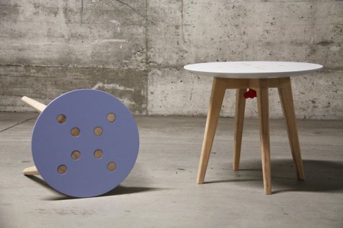 Stool & Table That’s Easy to Disassemble & Move
