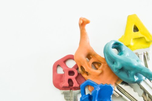 Make It Modern: DIY Colorful Plasti Dip Key Tops