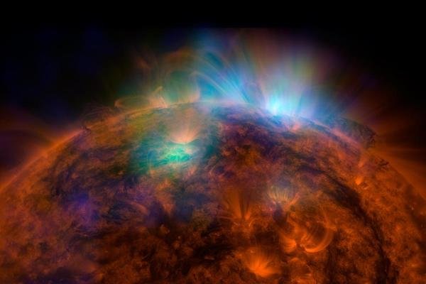 Another Solar Flare Is Headed Towards Earth, May Disrupt Communication Networks