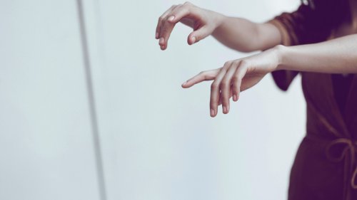 Macht die teure Maniküre überflüssig: Warum dieser Nude-Nagellack unser neuer Liebling ist