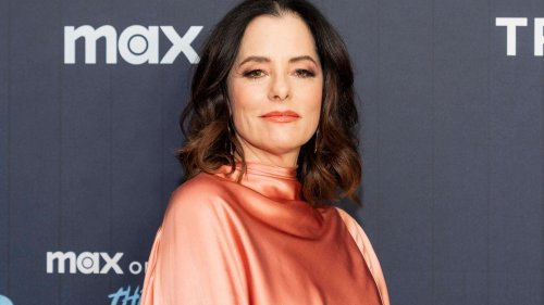 Parker Posey früher: So sah der „The White Lotus“-Star in den 90ern aus