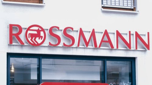 Perfekt für den Sommer: Dieses Rossmann-Produkt sorgt für einen frischen Teint