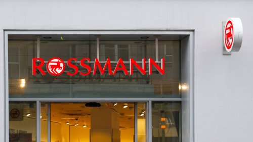 Zauberhafter Zuckerwatte-Ton für deine Nägel: Der pastellfarbene Nagellack von Rossmann