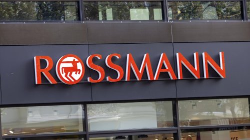 Verleihe deinen Wimpern den perfekten Schwung mit der Mascara von Rossmann