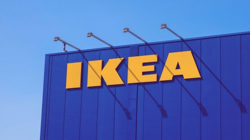 Neue Ikea-Kollektion: Diese sommerliche Tischleuchte bringt Designer-Vibes in deine Wohnung
