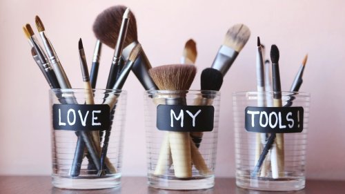 Make-up-Pinsel reinigen: So einfach geht's