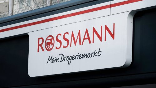 Dieses Rossmann-Wunder sorgt für magischen Schimmer auf Lippen und Wangen