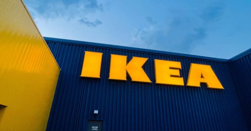 Dieser Ikea-Hack zeigt, dass ein stylisher Schminktisch nicht teuer sein muss