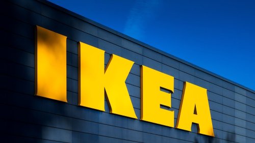 Küchenwandregal für wenige Euro: Diesen Ikea-Hack lieben wir