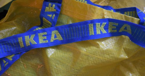 Simpler Ikea-Hack: Dieser DIY-Beistelltisch ist im Handumdrehen fertig