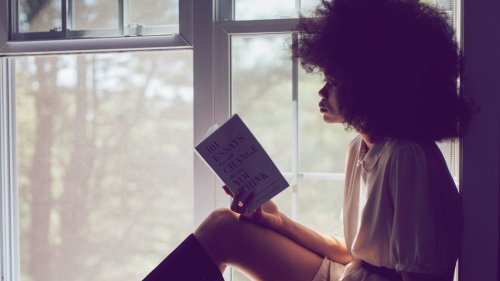Kurze Bücher, große Wirkung: 8 Romane, die du an einem Abend schaffst