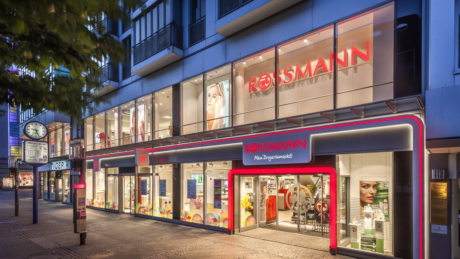 Die sanfte Anti-Aging Aufbau-Creme von Rossmann für einen frischen und aufgeweckten Look