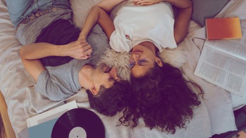 Psychologie: 6 unbequeme Fragen, die du dir in einer Beziehung ruhig stellen darfst